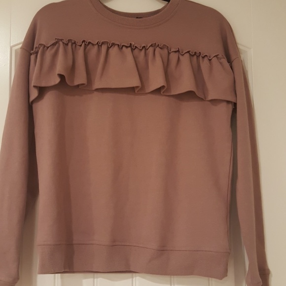 Romeo and Juliet  Ruffled Sweatshirt - Picture 2 of 4